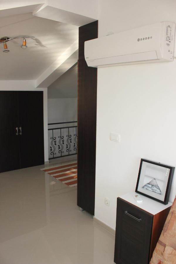 Penthouse By The Sea Apartment Tivat Bagian luar foto