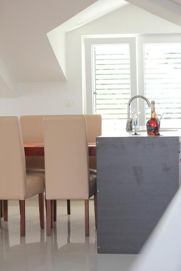 Penthouse By The Sea Apartment Tivat Bagian luar foto