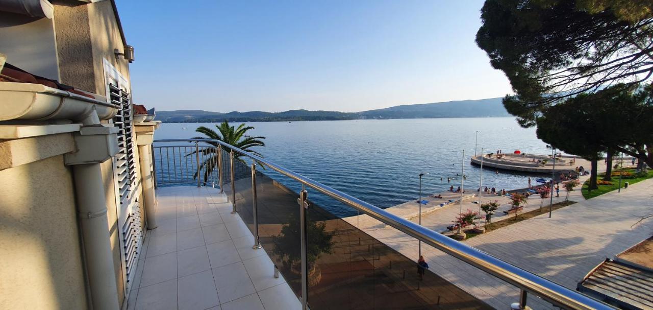 Penthouse By The Sea Apartment Tivat Bagian luar foto