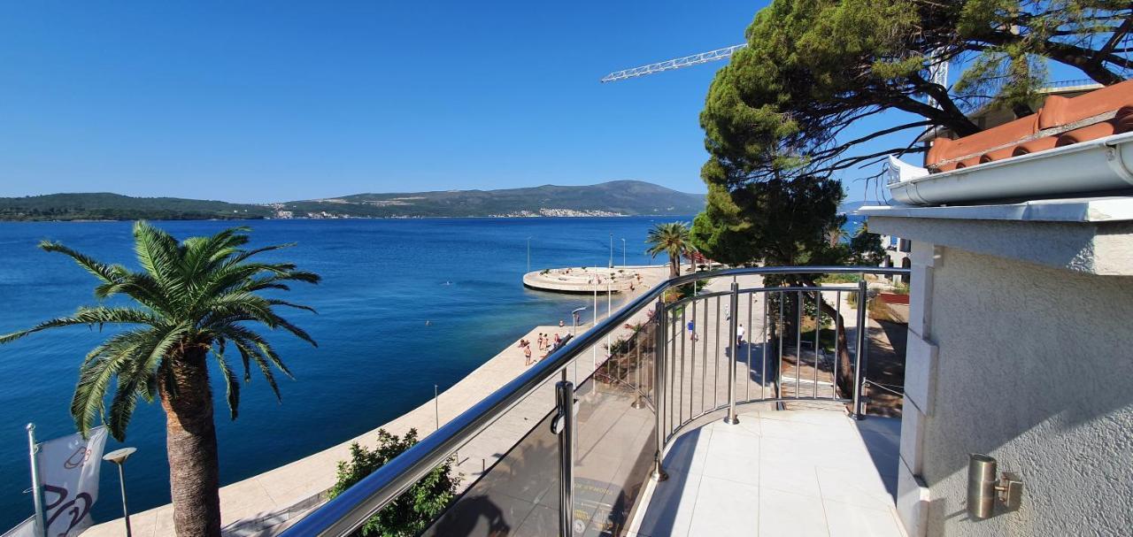 Penthouse By The Sea Apartment Tivat Bagian luar foto