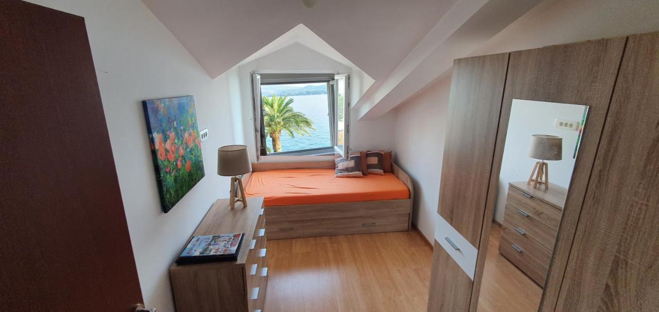Penthouse By The Sea Apartment Tivat Bagian luar foto